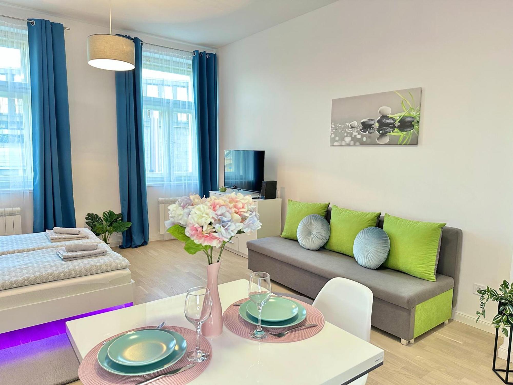 Romantic Apartment In The Center Of プラハ エクステリア 写真
