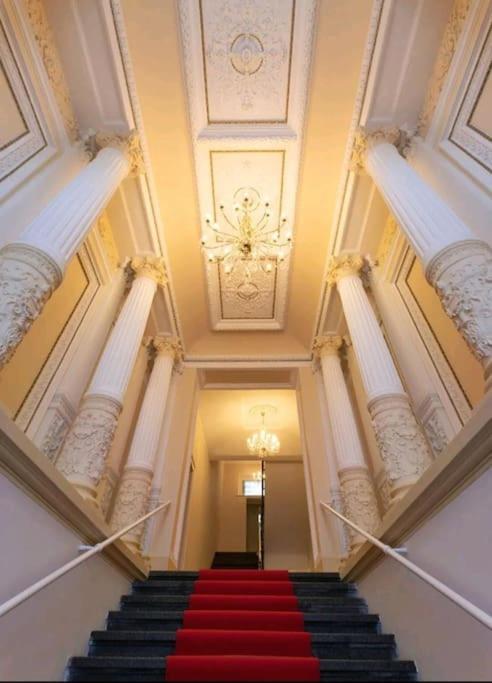 Romantic Apartment In The Center Of プラハ エクステリア 写真
